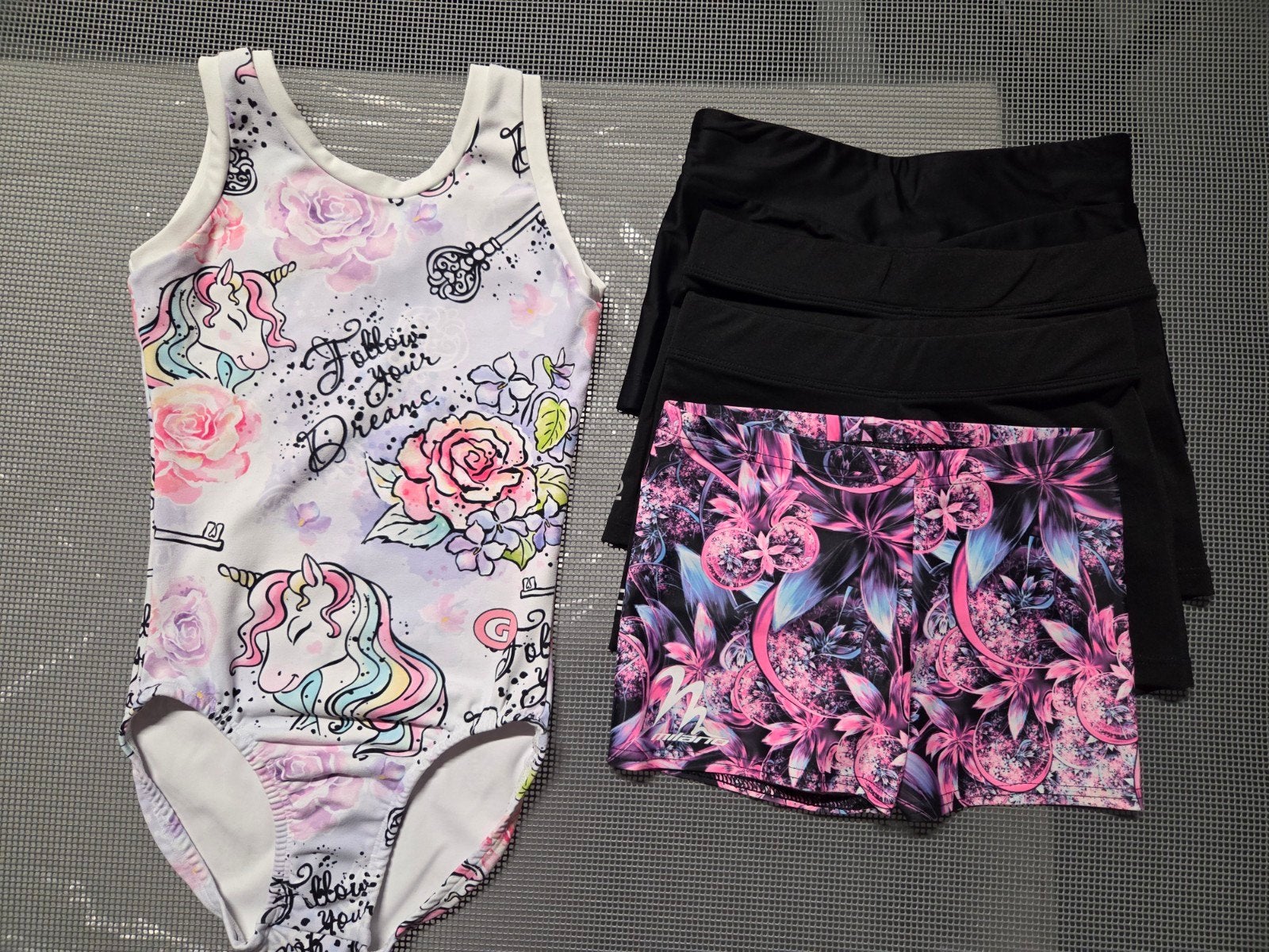 Gymgear turnpakje unicorn met 4 broekjes (maat 8 jaar), Gebruikt, Kindermaat 122 t/m 140, Turnpak(je), Meerkleurig