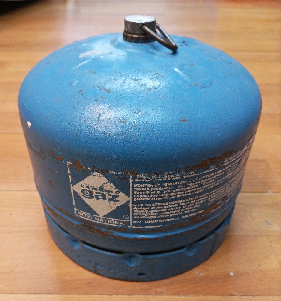 Campinggas gasfles type 904 (middel grote fles), Caravans en Kamperen, Kampeeraccessoires, Ophalen, Gebruikt