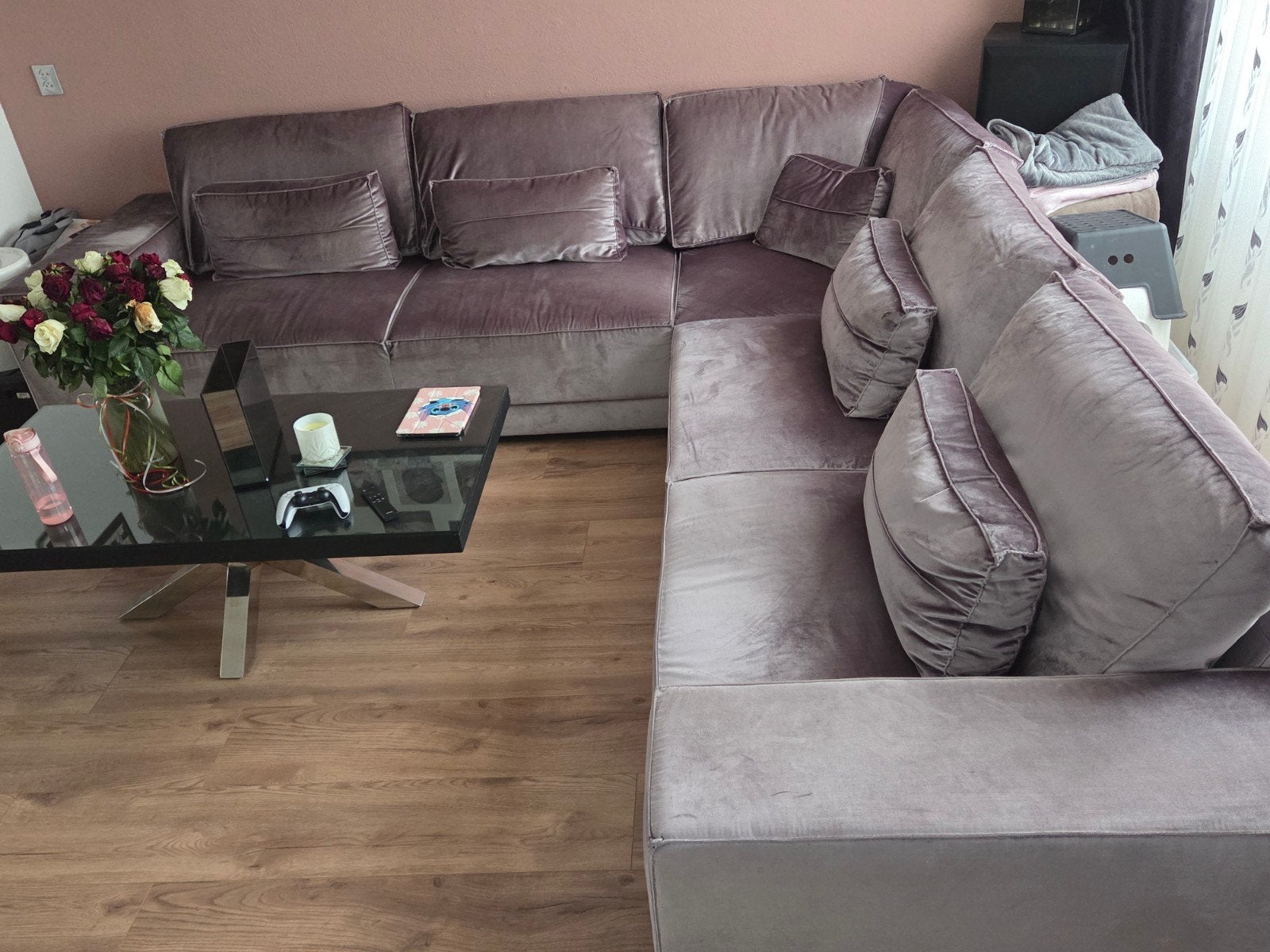 Grote hoekbank Velvet Taupe stof, zo goed als nieuw, Ophalen, Modern en comfortabel, Hoekbank, 300 cm of meer