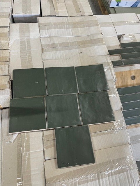 Wandtegel 13x13 Groen Mat — Handgemaakte look | €29,95 p/m², Keramiek, Overige typen, Nieuw, Ophalen of Verzenden