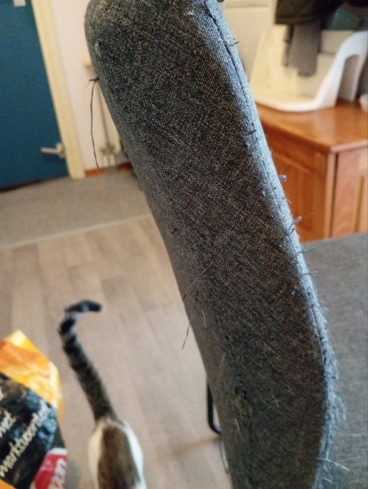 Grijze stoel met stoffen bekleding, Huis en Inrichting, Ophalen, Gebruikt, Grijs, Twee