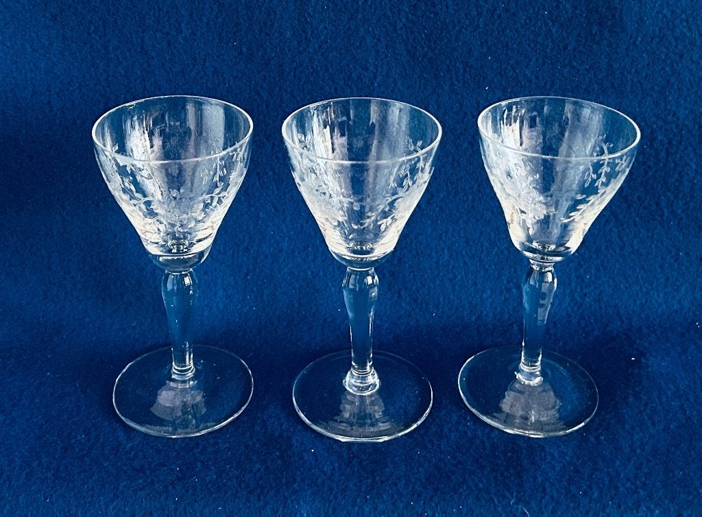 3 Antieke vintage portglazen geëtst bloemmotief 10,7h, Antiek en Kunst, Ophalen