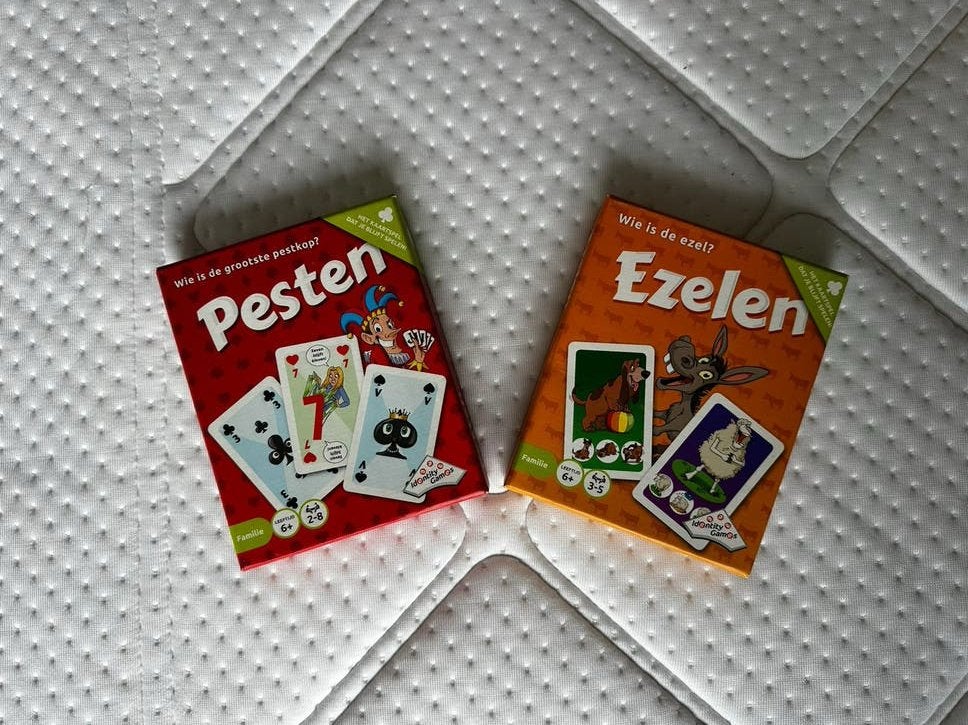 Spel Ezelen en  Pesten, Ophalen of Verzenden, Zo goed als nieuw, Speelkaart(en)