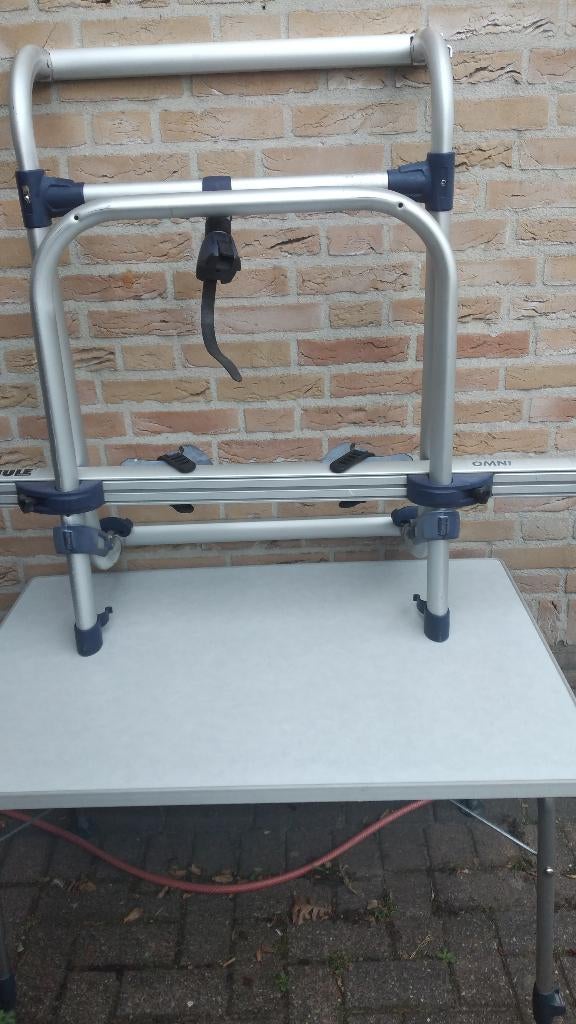 Thule fietsendrager voor achterop de caravan, Ophalen, Zo goed als nieuw
