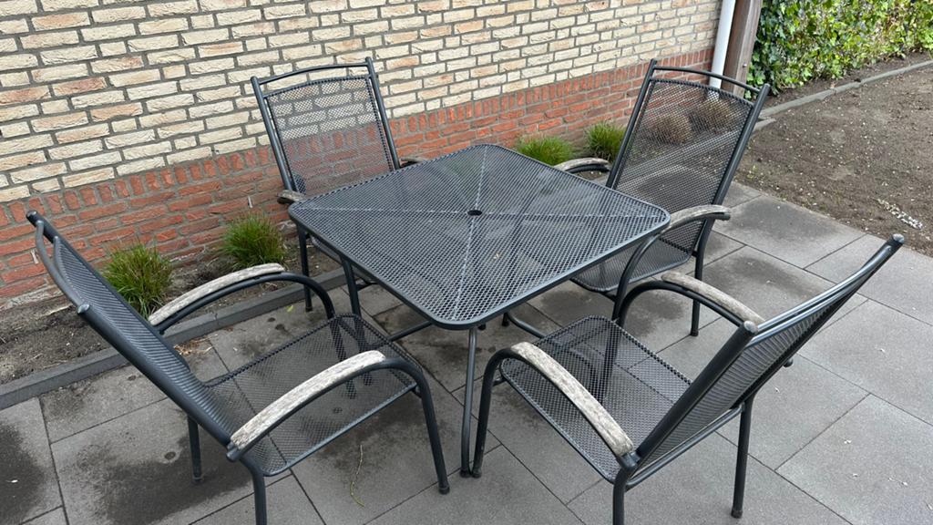 Metalen 5-delige tuinset met vierkante tafel en 4 stoelen, Tuin en Terras, Ophalen, Gebruikt, Eettafel, Tuinset
