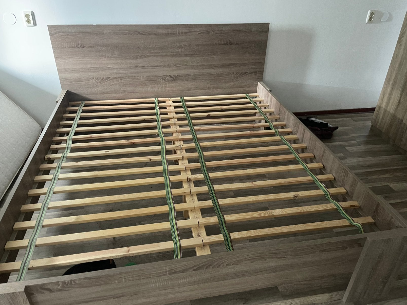 2 persoons bed 160cm bij 200cm, Ophalen, Tweepersoons, Zo goed als nieuw, 160 cm