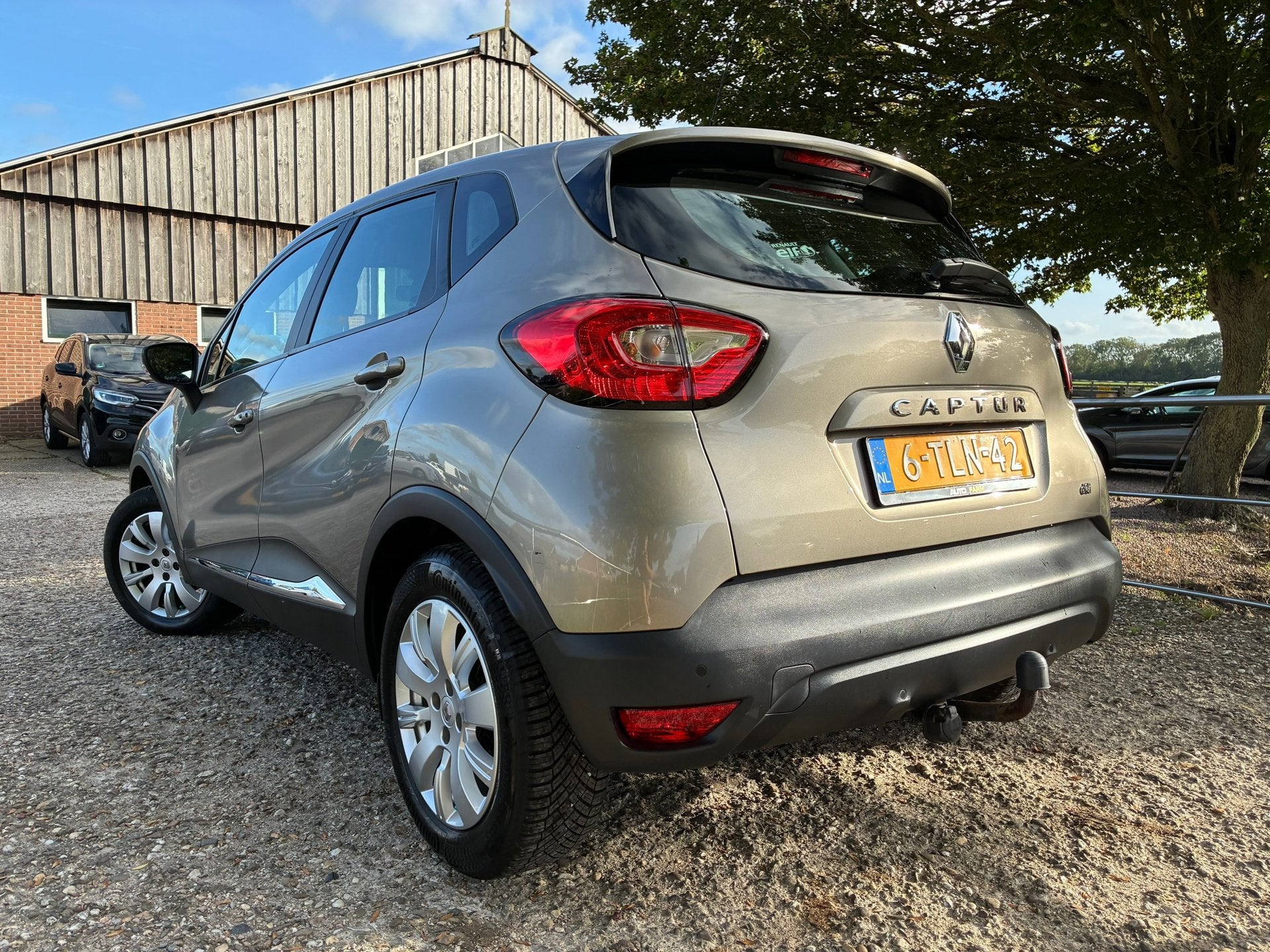Renault Captur 1.5 dCi Expression | Camera + Navi + Airco Nu, Auto's, Voorwielaandrijving, Euro 5, Zwart, 4 cilinders