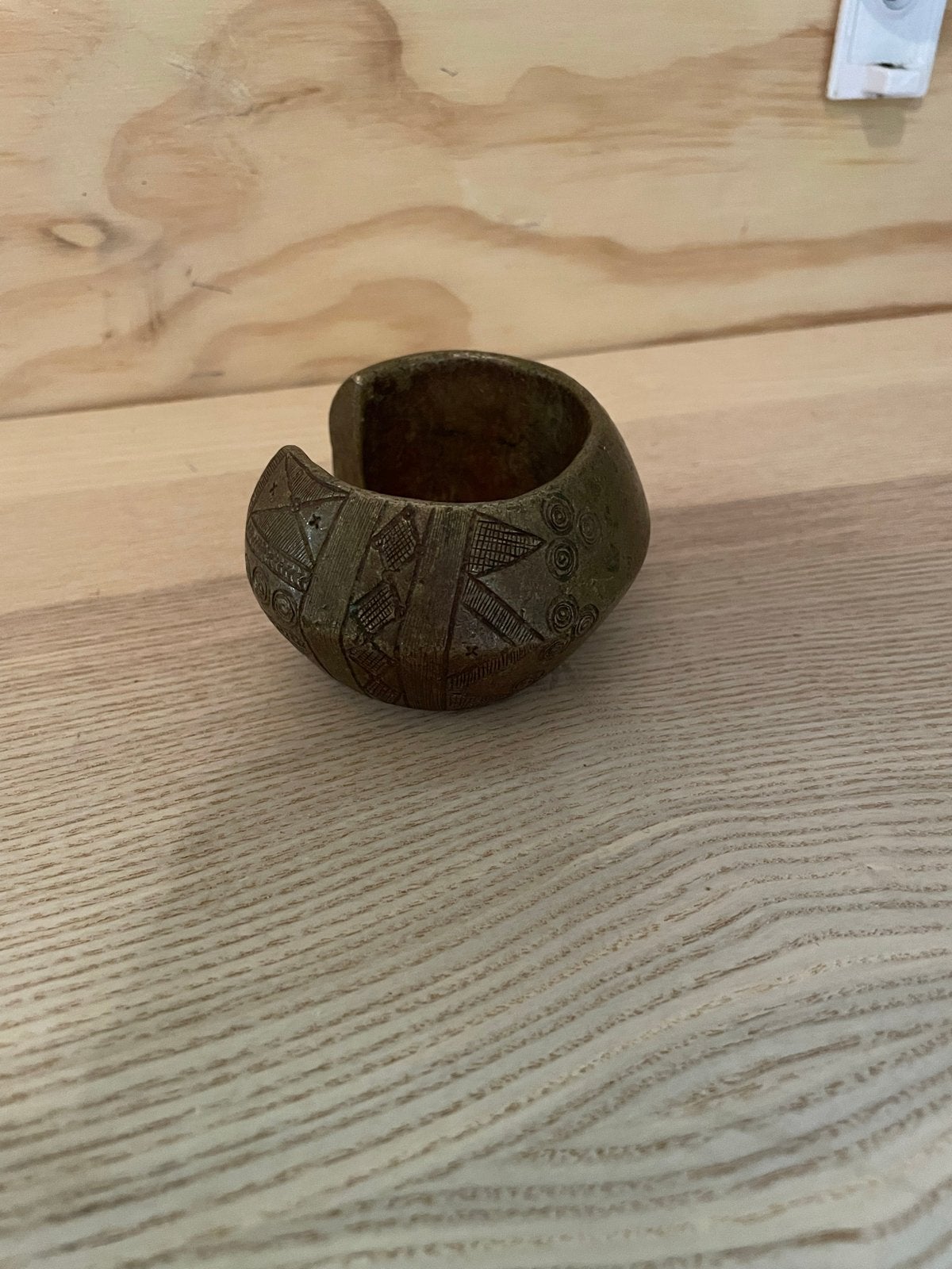 Manilla armband met patroon, Ophalen of Verzenden, Gebruikt, Bruin, Overige materialen