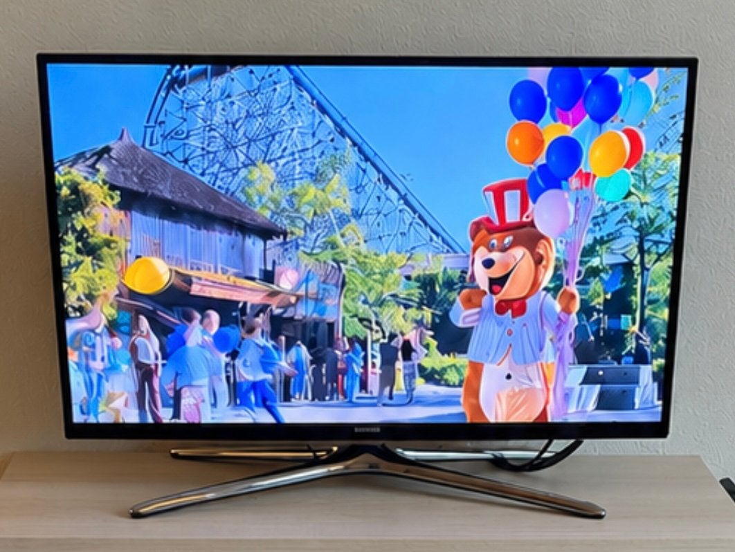 Samsung 32” 3D TV met 3D brill en 3 films, Ophalen, LED, 80 tot 100 cm, Zo goed als nieuw