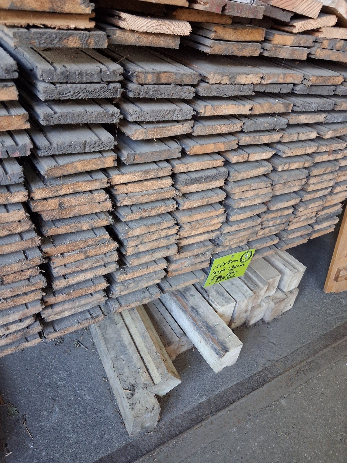 Oude dakbeschotplanken 125x18mm Lengte 530cm., Tuin en Terras, Palen, Balken en Planken, Ophalen, Overige typen