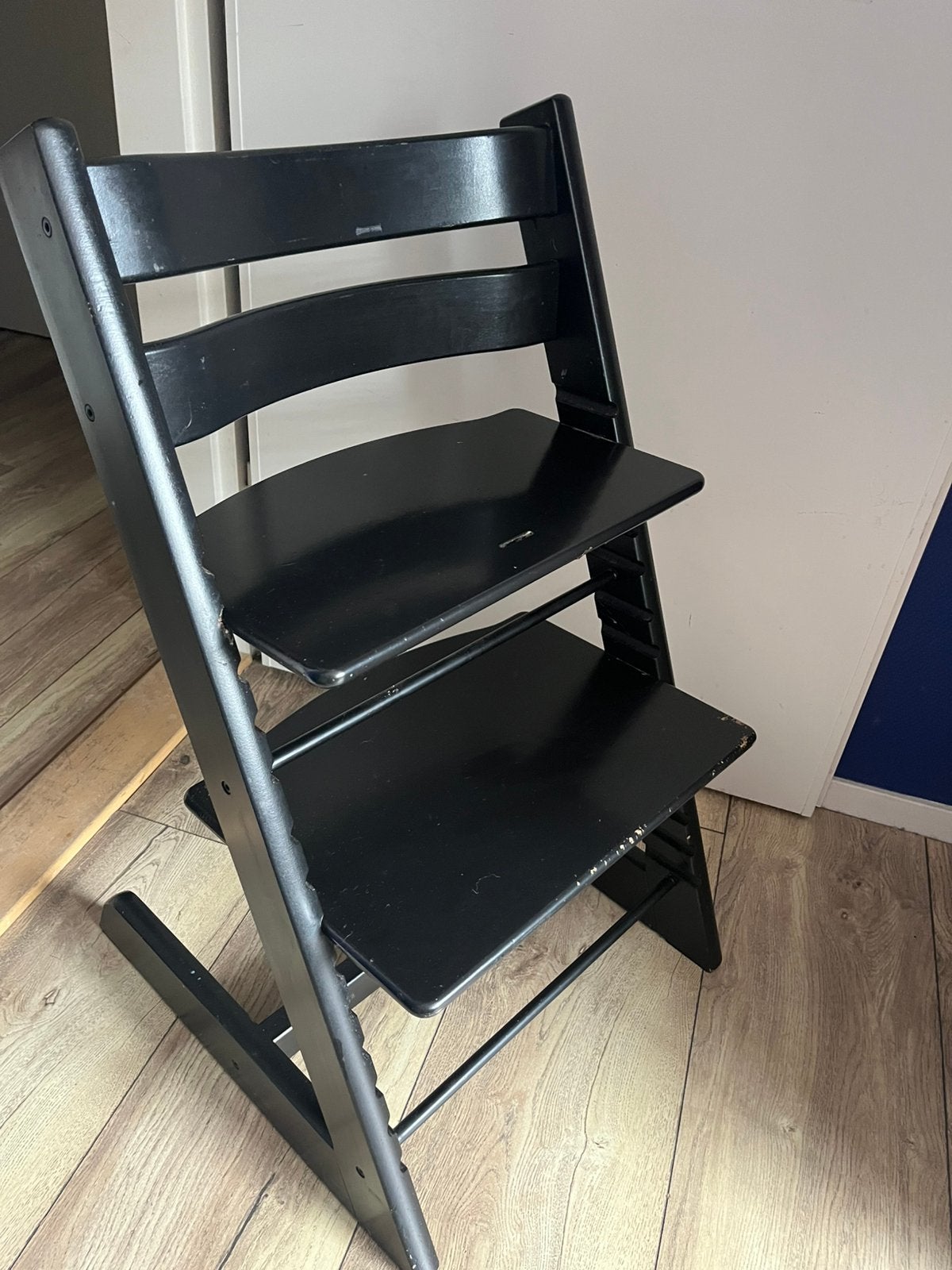 Zwarte stokke triptrap stoel, Ophalen, Zo goed als nieuw, Meegroeistoel