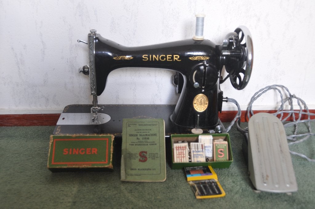 Vintage Singer Naaimachine met elektrische aansluiting, Ophalen