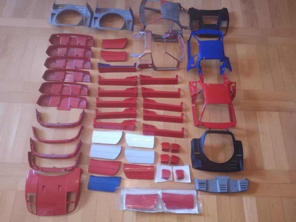 Metalen delen F40 en Testarossa Pocher 1/8 verschillende stu, Hobby en Vrije tijd, Ophalen of Verzenden, Zo goed als nieuw, 1:5 t/m 1:8