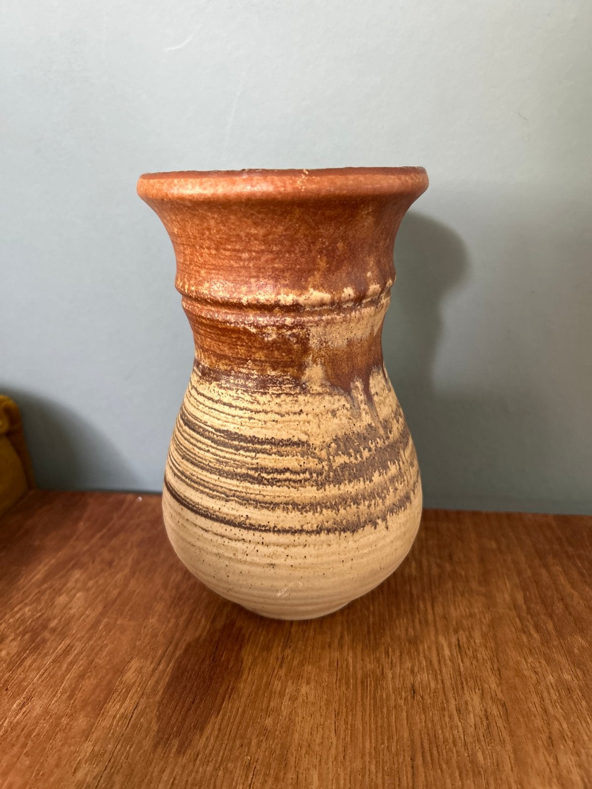 Vintage Aardewerk Vaas - Rustieke Bruin/Beige Tinten, Ophalen of Verzenden