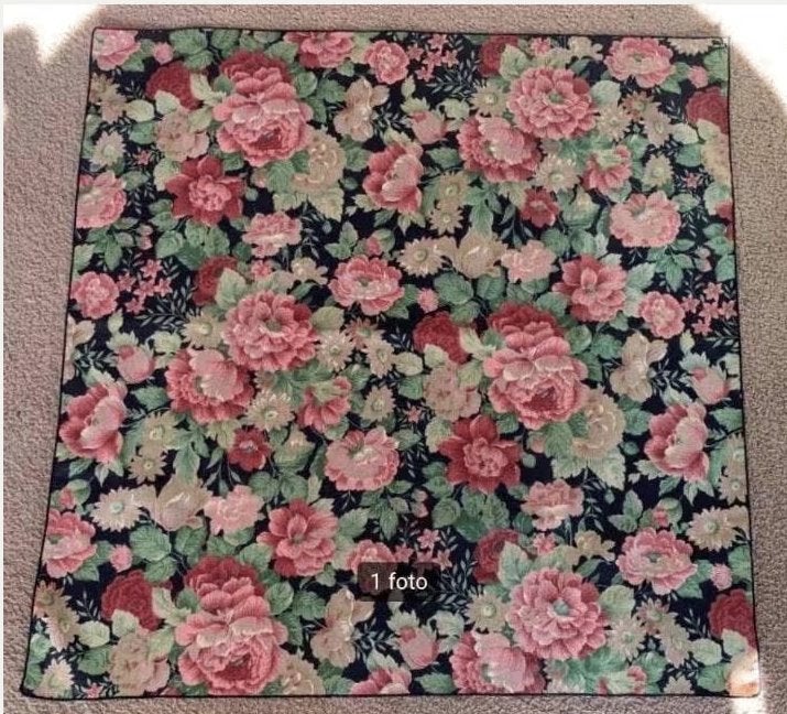 Bloemen dekservet, tafelkleed, tafellaken, kleed; 80 * 80 cm, Ophalen of Verzenden, Zo goed als nieuw, Vierkant, Roze