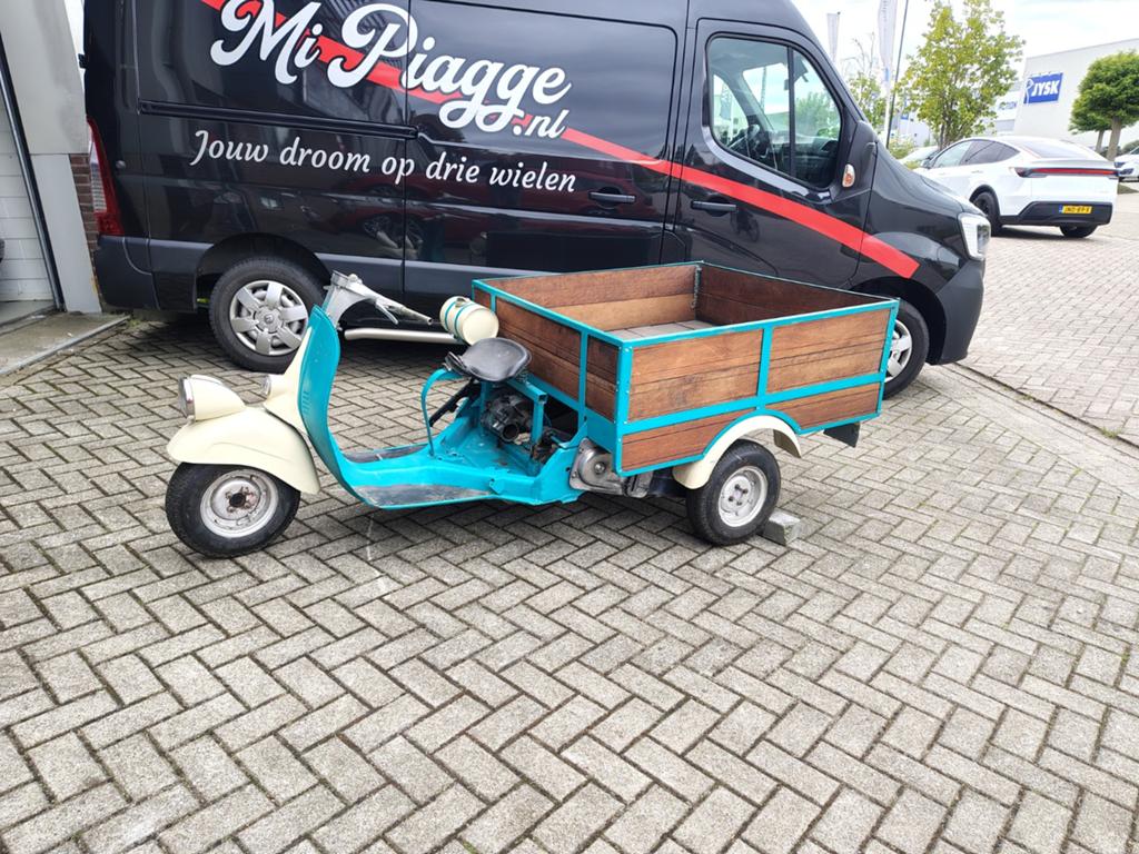 Hele leuke Piaggio Ape voor decoratie foodtruck winkel shop, Ophalen of Verzenden