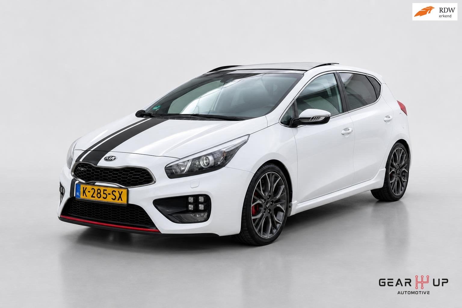 Kia Cee'd 1.6 GT PANO|CLIMA|CRUISE|STOELVERW|NAVI|KEYLESS|, Auto's, Voorwielaandrijving, Euro 5, Gebruikt, 1591 cc