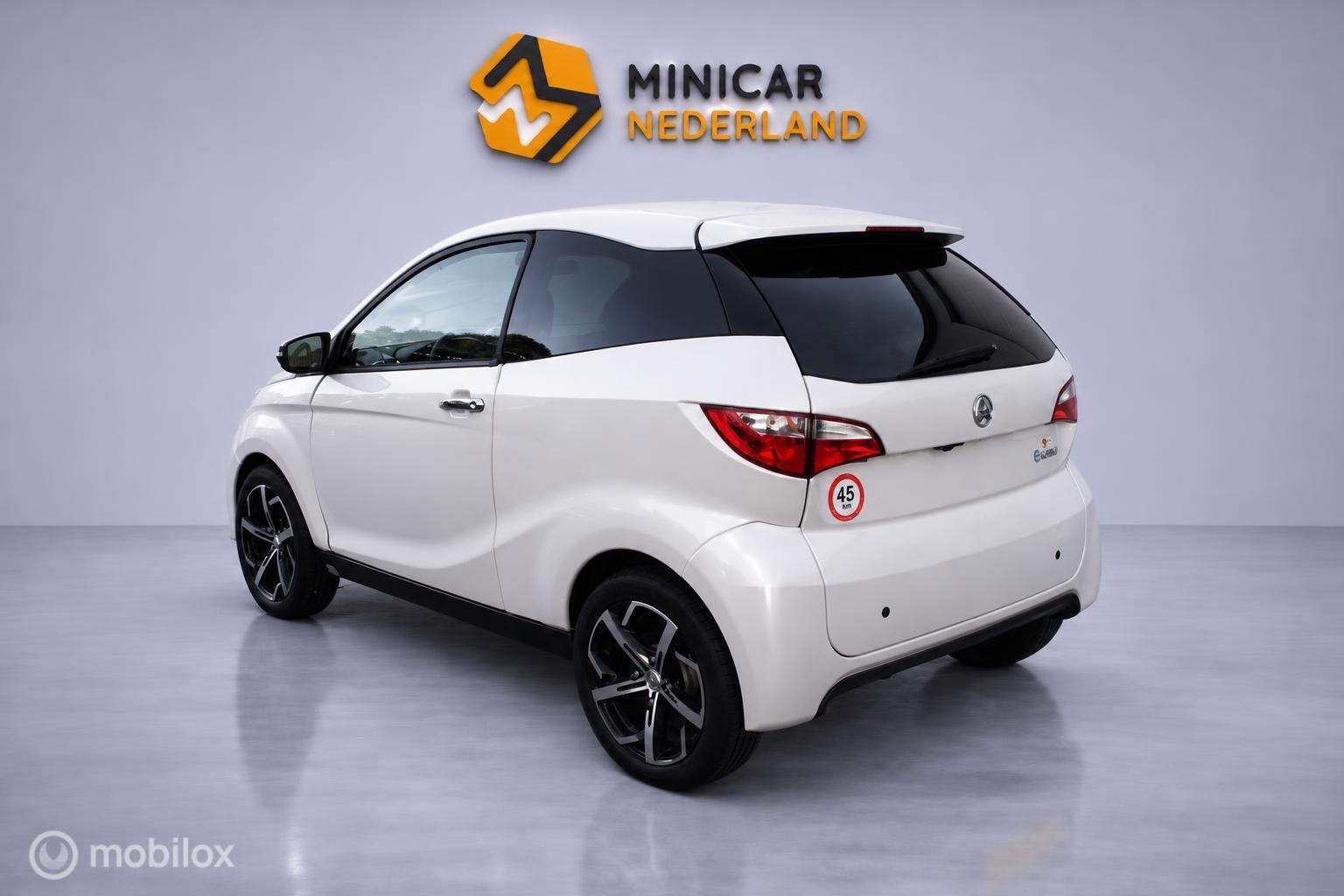 Aixam E Coupé Premium 2022 Webasto 9" scherm 1 jaar garanti, Diversen, Overige merken, Gebruikt, AIXAM MEGA SAS, Aixam@aixam-mega.fr