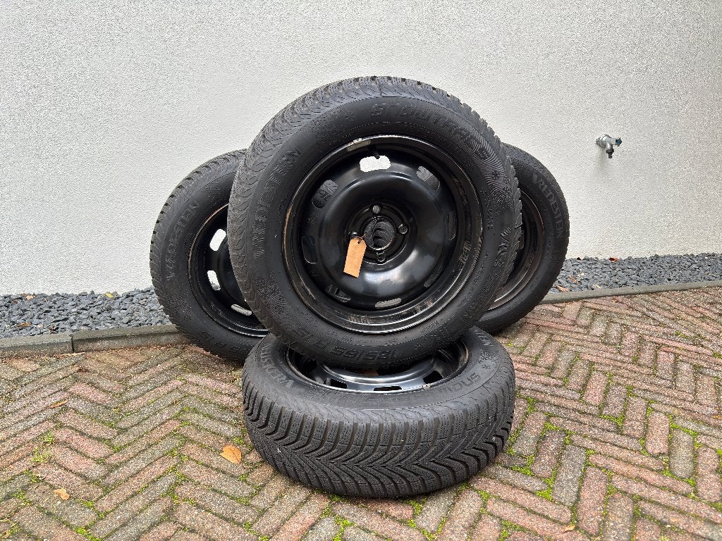 Winterwielen Peugeot 208   185/65 R15, Ophalen, Gebruikt, 15 inch, Banden en Velgen