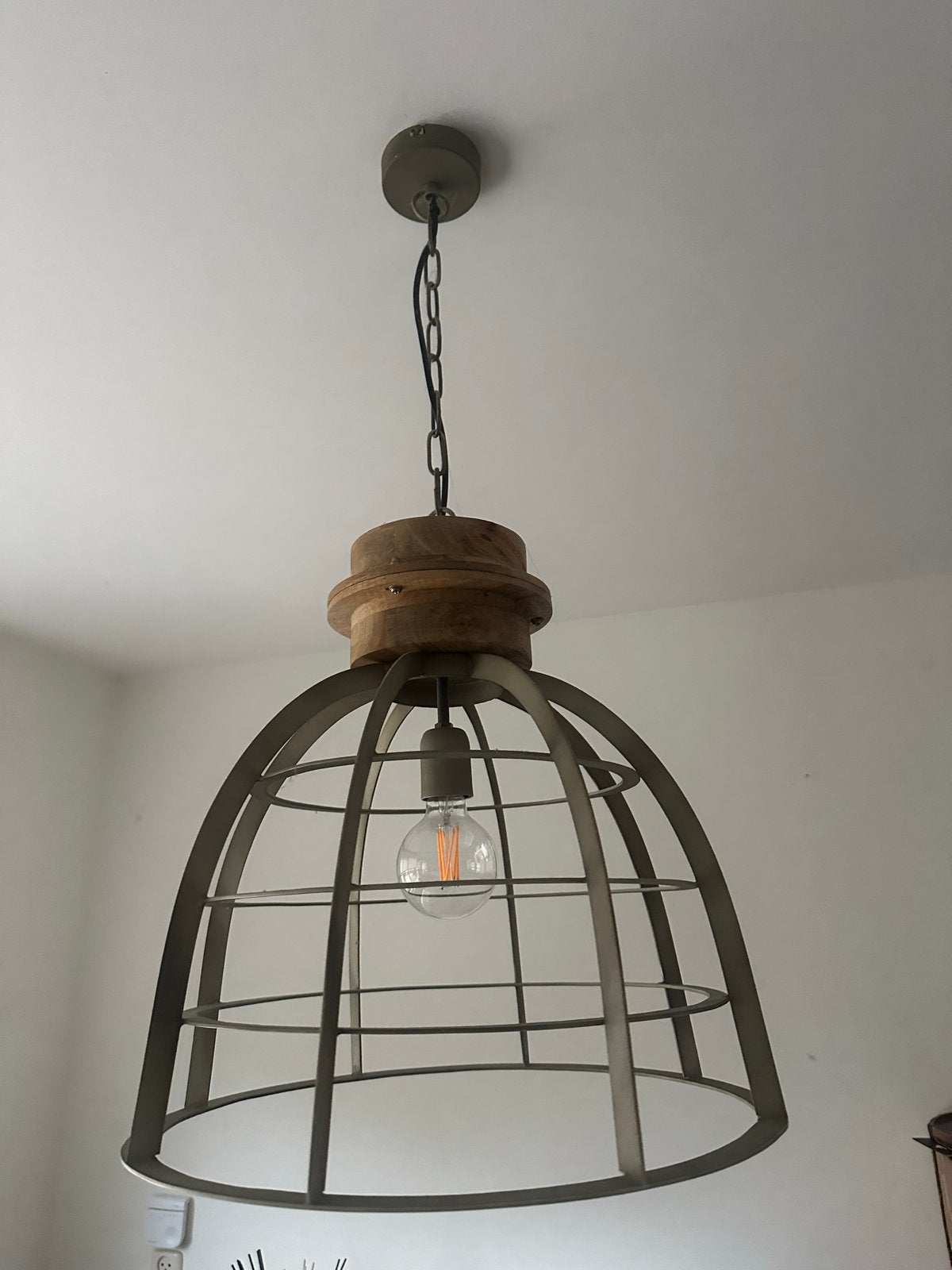 Industriële hanglamp Loods 5, Huis en Inrichting, Lampen | Hanglampen, Ophalen of Verzenden, Zo goed als nieuw, Hout, E27 (groot)