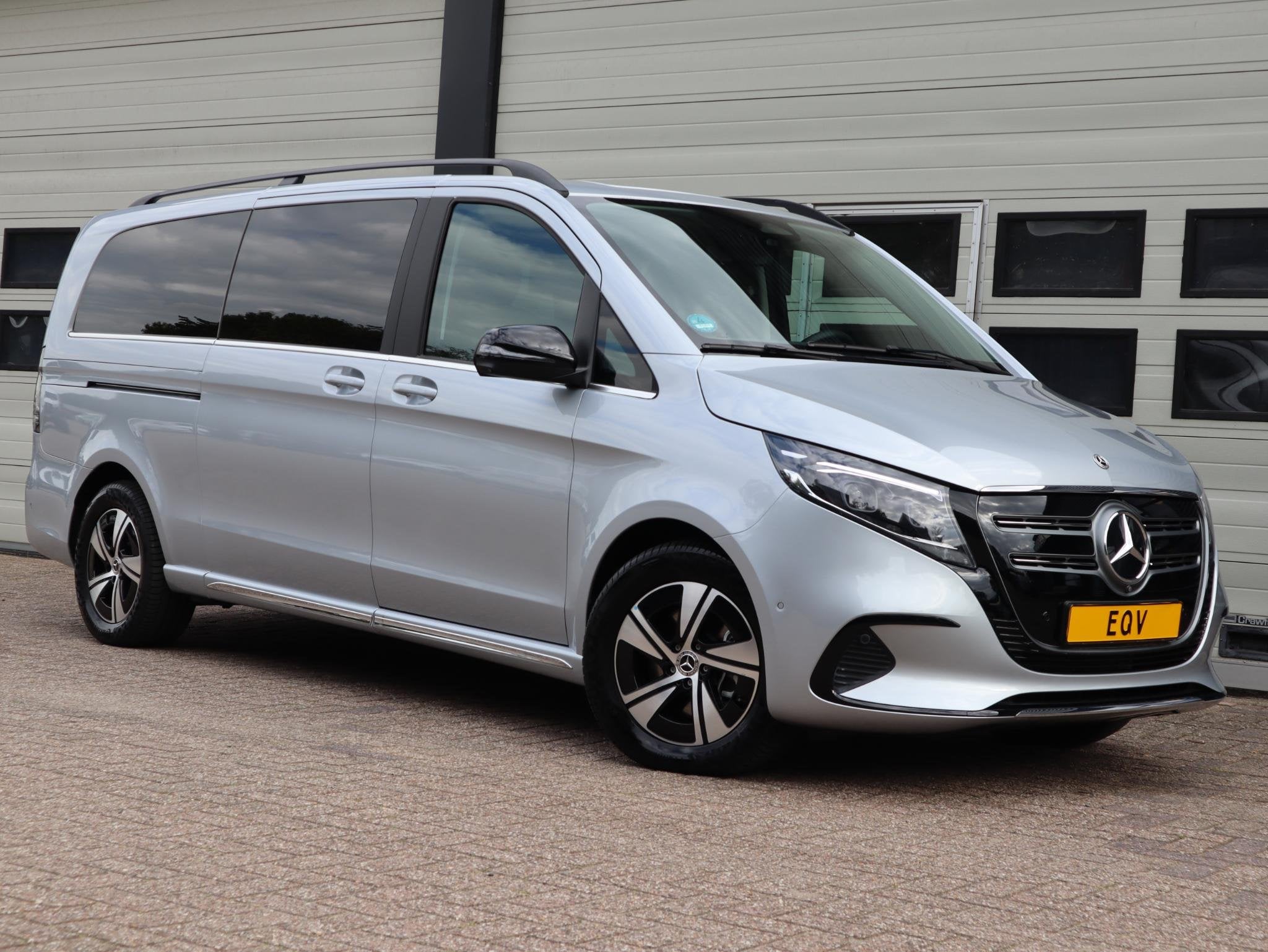 Mercedes-Benz EQV 300 90 kWh L3 - 7 Pers. - Elc.Schuif - AMG, Auto's, Gebruikt, Overige modellen, Overige carrosserieën, 90 kWh