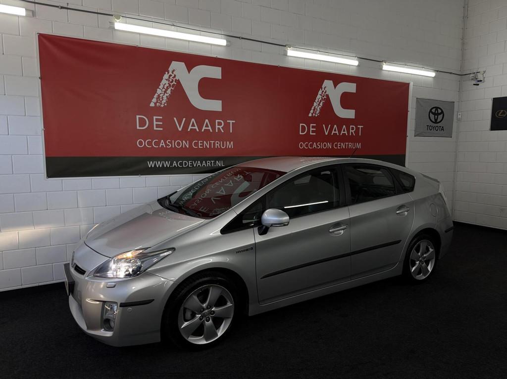 Toyota Prius 1.8 Executive - NAVI/LEER/XENON/CAMERA/NAP, Auto's, Toyota, 136 pk, Gebruikt, 4 cilinders, Bedrijf