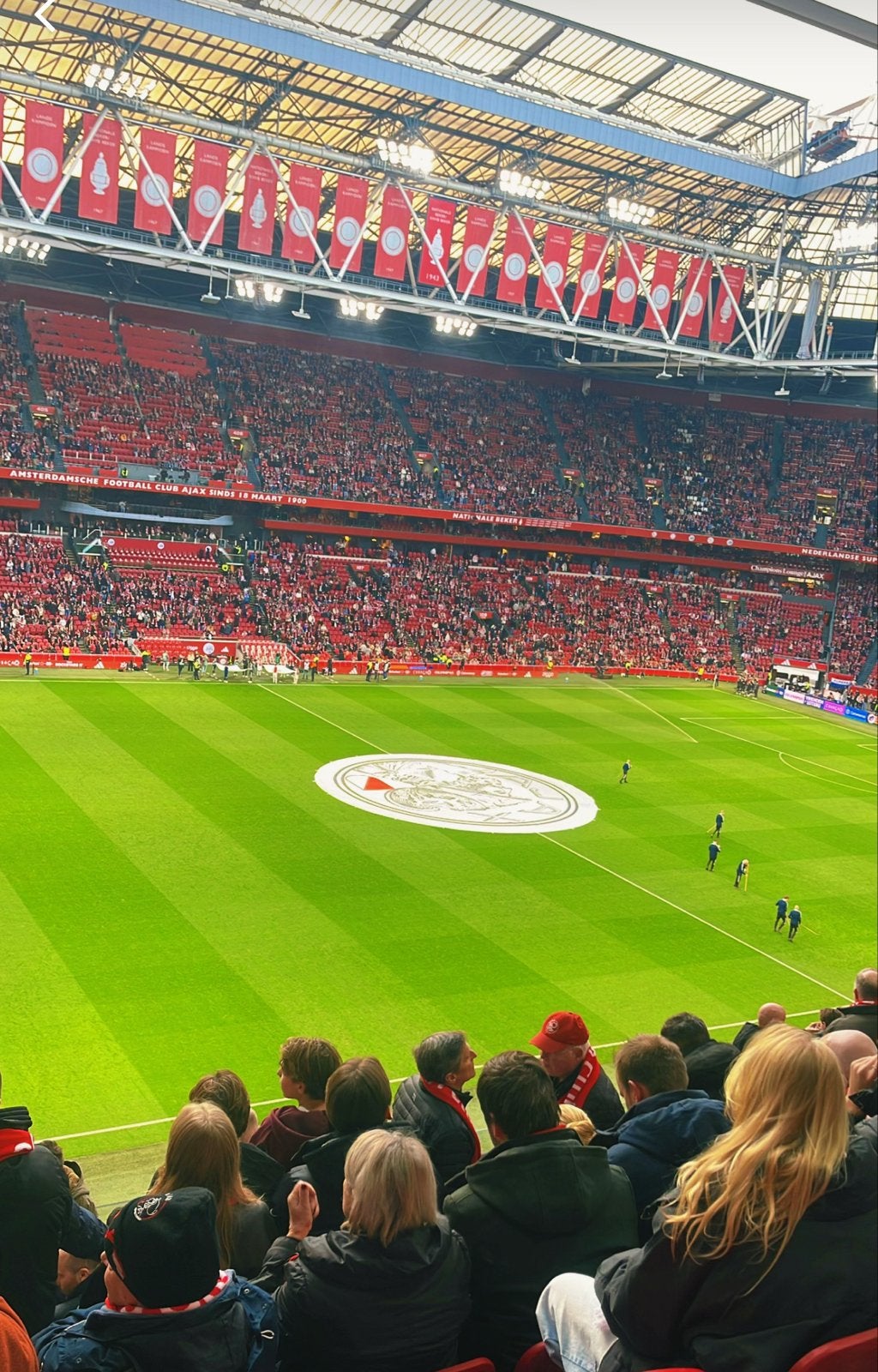 GEZOCHT KAARTEN AJAX-WILLEM II, Tickets en Kaartjes, Twee personen, Oktober