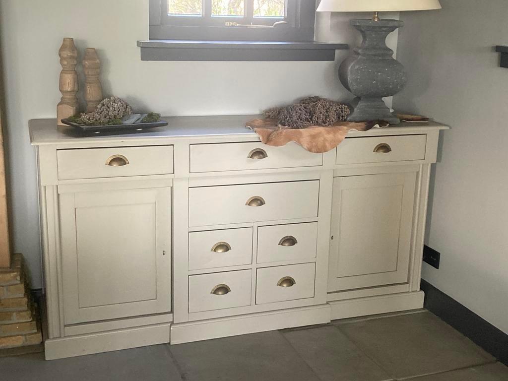 zgan dressoir / kast / ladekast, Huis en Inrichting, Kasten | Dressoirs, Ophalen, Met deur(en), 150 tot 200 cm, Zo goed als nieuw
