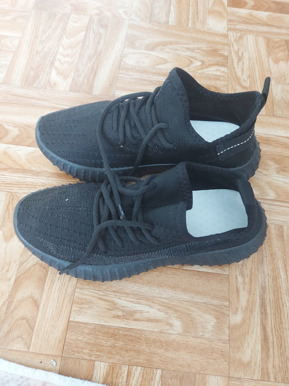 YEEZY SCHONEN, Ophalen