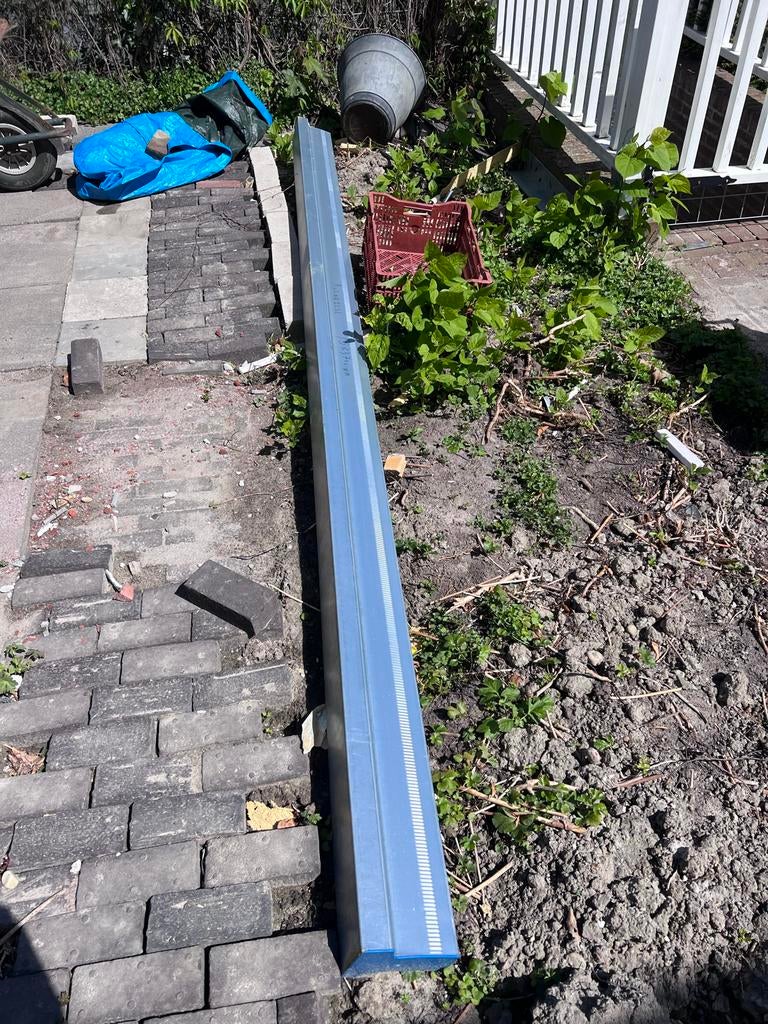 Geïsoleerde stalen U-profiel / U-ligger 3,70m, Doe-het-zelf en Verbouw, Ophalen, Overige materialen, 12 cm of meer, Nieuw