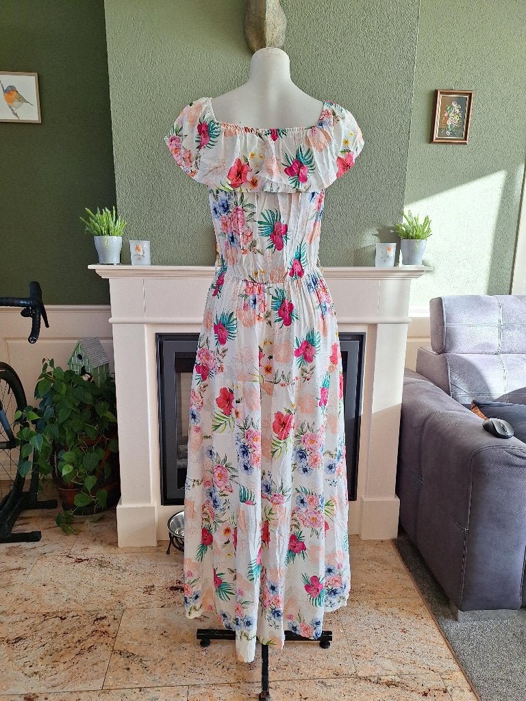 Lola Liza maxi jurk S valt als M 40, Kleding | Dames, Jurken, Maat 38/40 (M), Zo goed als nieuw, Onder de knie, Lola Liza