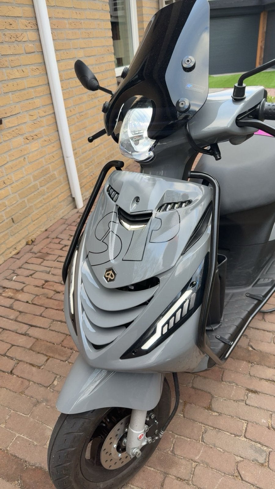 Piaggio Zip 2024 - Zo goed als nieuw, 4-takt, digitaal, Ophalen, Zo goed als nieuw, Benzine, Zip