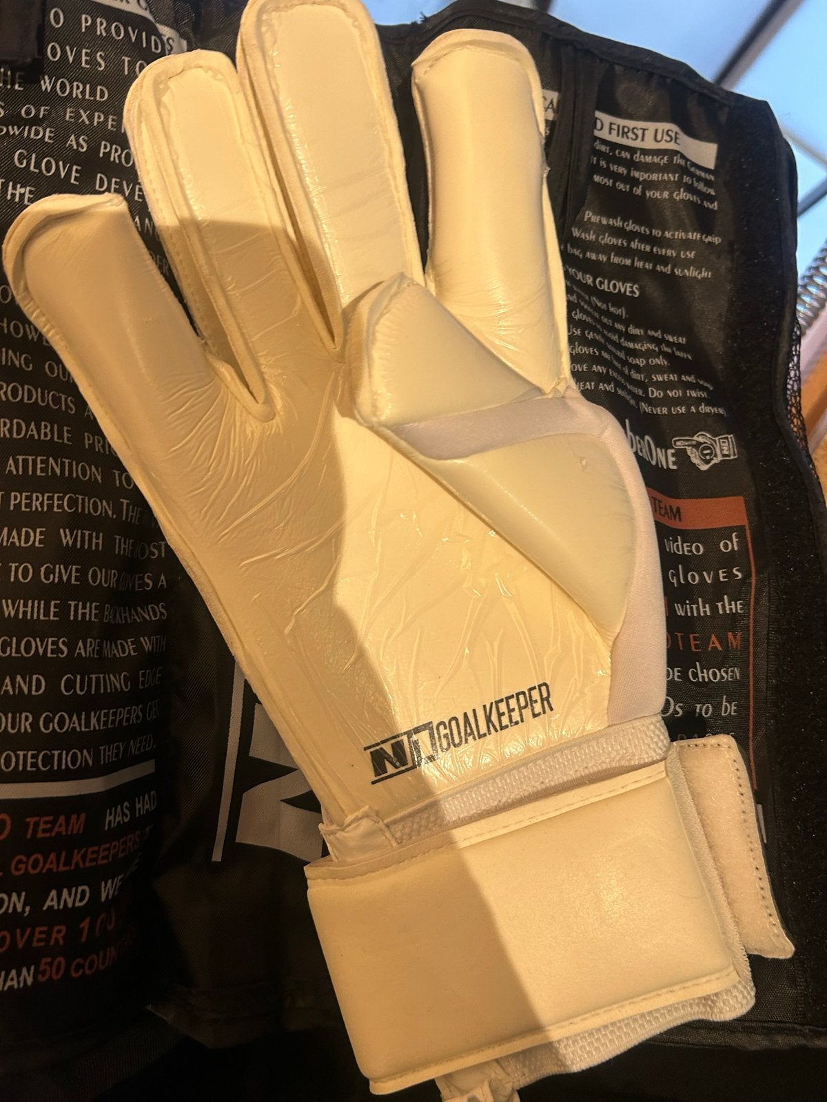N1 Goalkeeper handschoenen maat 10, Sport en Fitness, Voetbal, Maat XS of kleiner, Ophalen of Verzenden, Nieuw, Handschoenen