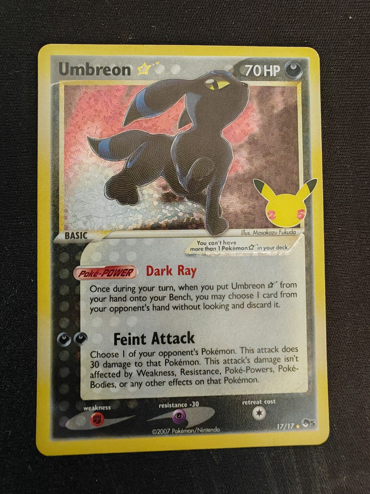 Umbreon Pokémon Kaart 25th Anniversary Celebrations, Ophalen of Verzenden, Zo goed als nieuw, Losse kaart