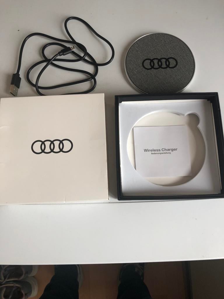 Audi Draadloze Oplader - Qi-compatibel, Ophalen, Nieuw, Apple iPhone