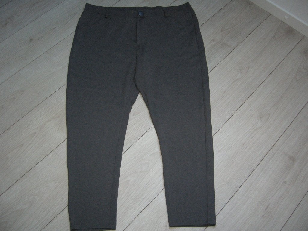 6 Nw dames lange broeken 50 €20.00 Pst. CISO BPC ONLY et., Kleding | Dames, Grote Maten, Ophalen of Verzenden, Nieuw, Zwart, Broek of Spijkerbroek