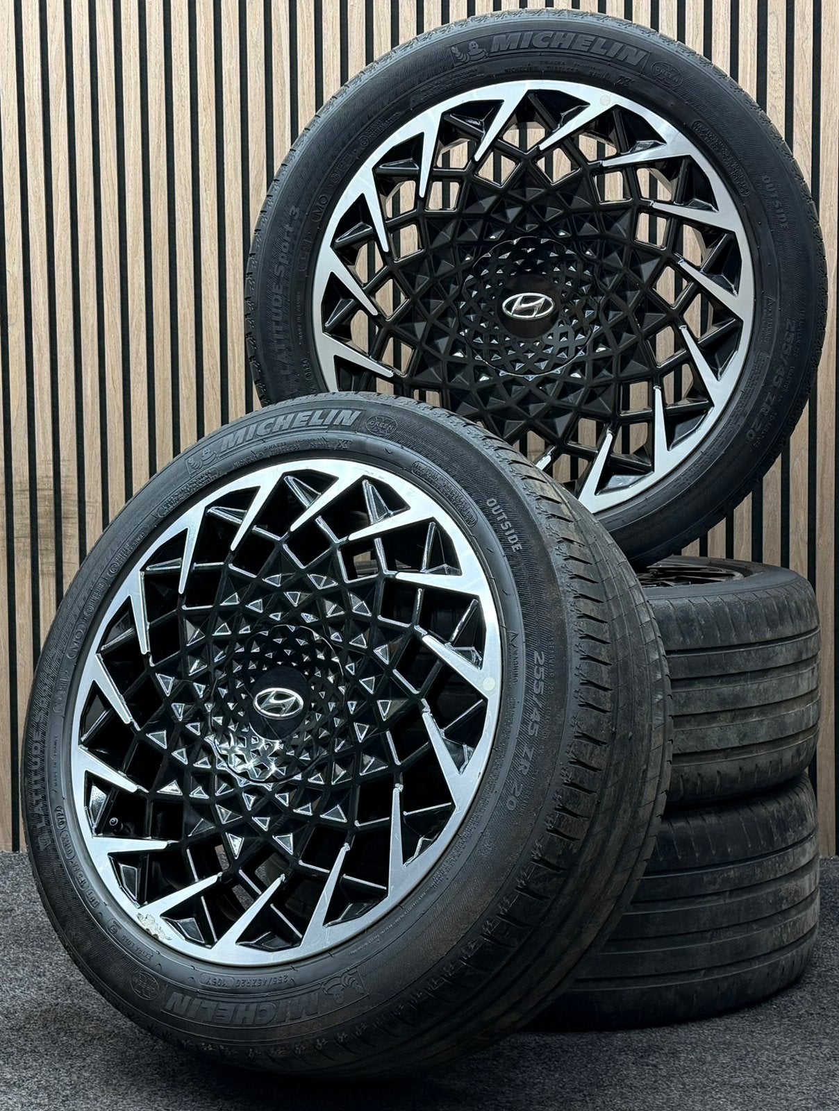 Originele 20 inch Hyundai Ioniq 5 5x114.3 Michelin ZOMER!, Auto-onderdelen, Banden en Velgen, Ophalen, 255 mm, ., Banden en Velgen