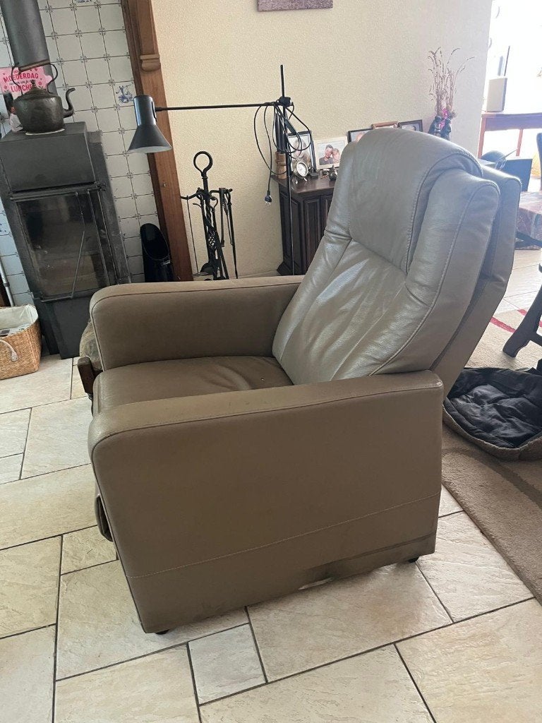 sta op stoel erg degelijk, Huis en Inrichting, Fauteuils, Ophalen, Gebruikt, 50 tot 75 cm, Leer
