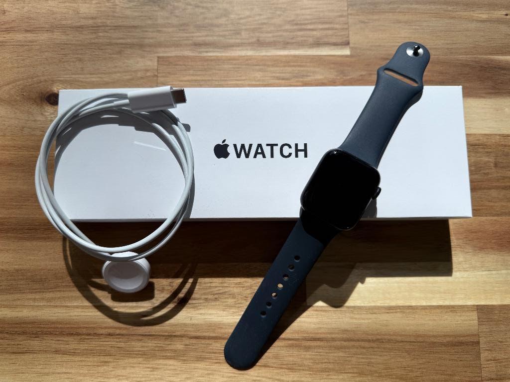 Apple Watch SE 2 40mm, Ophalen, Apple Watch ⌚️, Zwart, Zo goed als nieuw