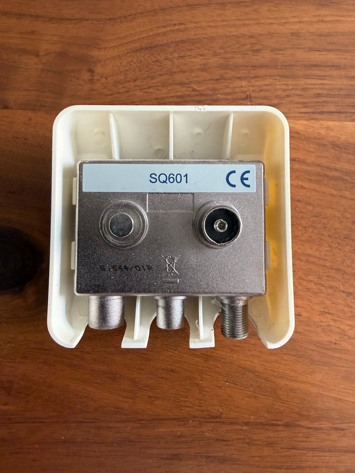 SQ601 Coax Splitter met Coax Kabel, Verzenden, Gebruikt, Minder dan 2 meter, Coaxiale kabel