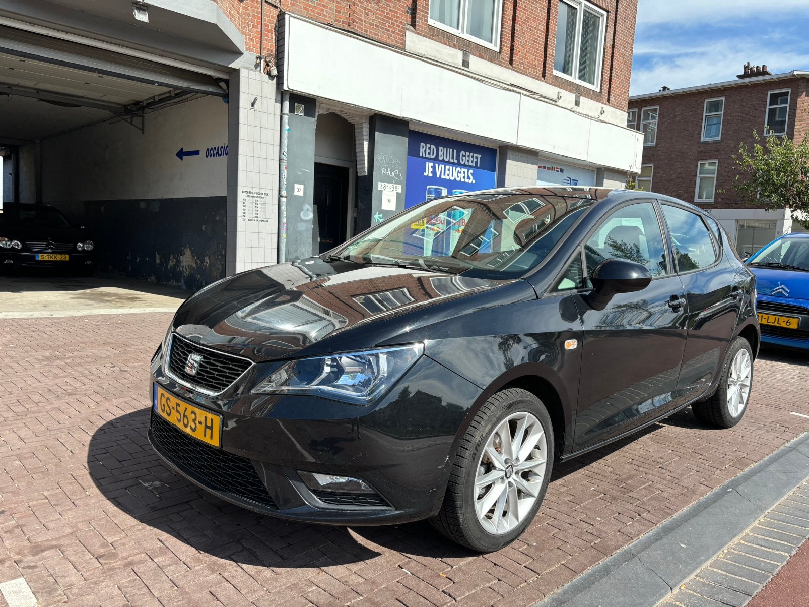 Seat Ibiza 1.0 TSI 70KW 5DRS 2015 Zwart metalic Navi Airco, Auto's, Seat, Voorwielaandrijving, Stof, 40 €/maand, Euro 6