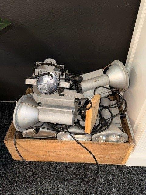 16 st Philips MCN 810 070 T gasontladingslamp CDM-T € 325, Ophalen, Gebruikt, 60 watt of meer, Overige fittingen