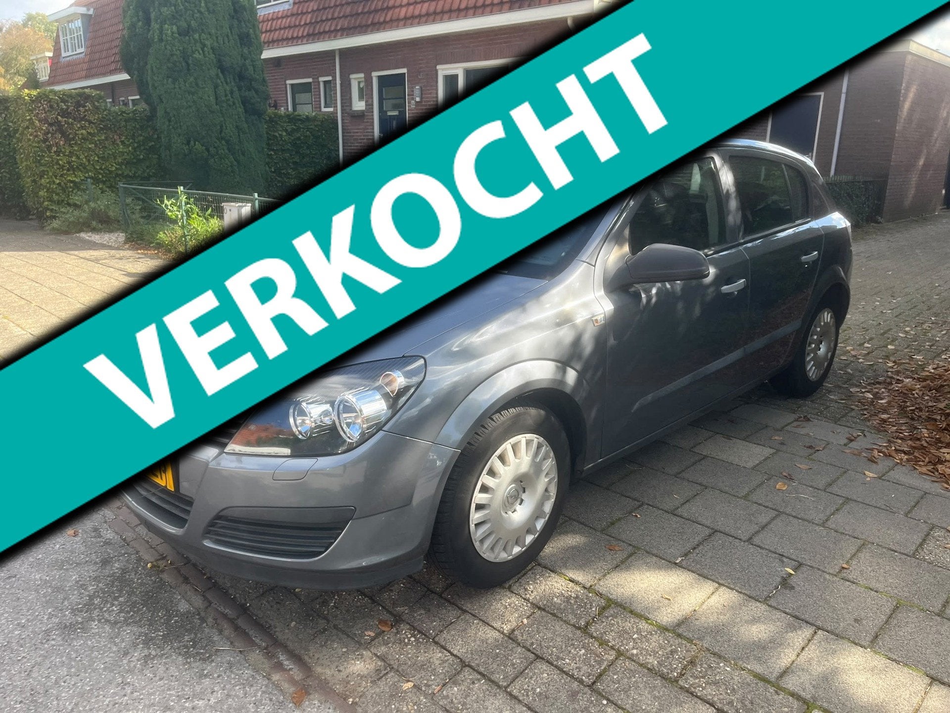 Opel Astra 1.6 Essentia 5-DEURS AIRCO, Voorwielaandrijving, 15 km/l, Gebruikt, 4 cilinders