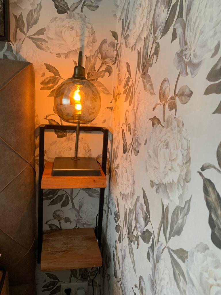 Twee bedlampjes staand en twee hangkastjes, Ophalen, Glas, Industrieel, Minder dan 50 cm