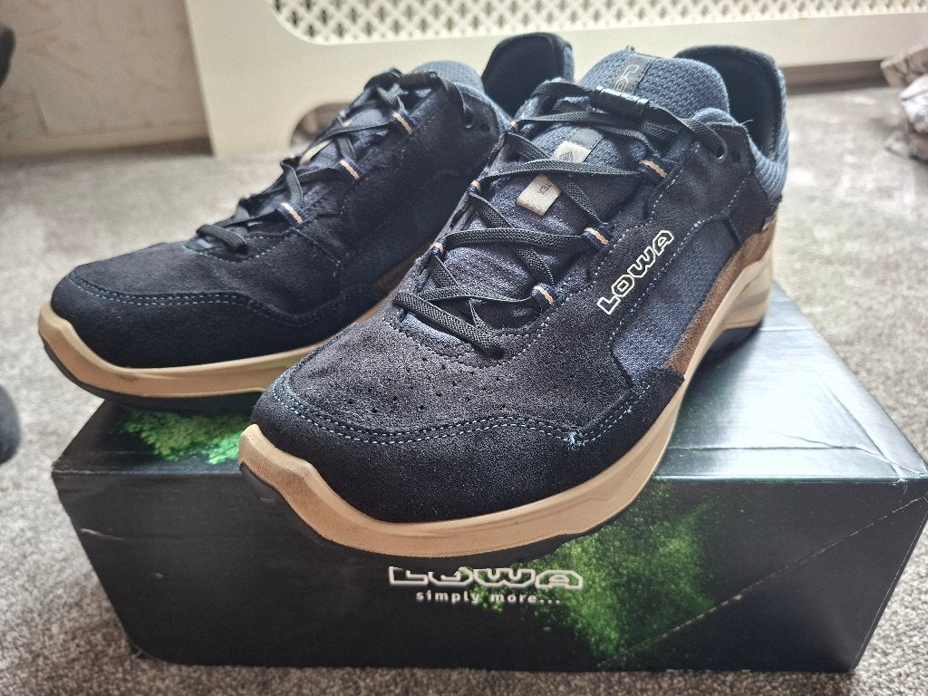 Lowa wandelschoenen, Ophalen, Zo goed als nieuw, Schoenen