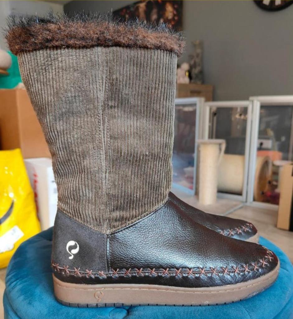 Mooie boots/laarzen Q1905 maat 40, Kleding | Dames, Schoenen, Ophalen of Verzenden, Zo goed als nieuw, Bruin