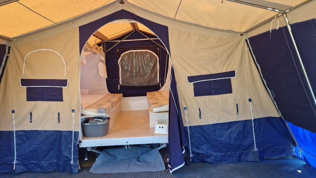 Vouwwagen Trigano Odyssee €500,-, Caravans en Kamperen, Vouwwagens, Ophalen, Beige, Tot en met 4, Trigano