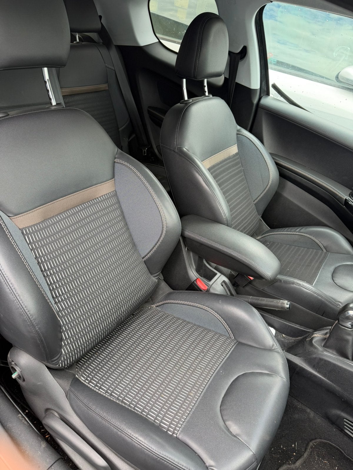 Peugeot 208 stoelen leder, Ophalen of Verzenden, Peugeot
