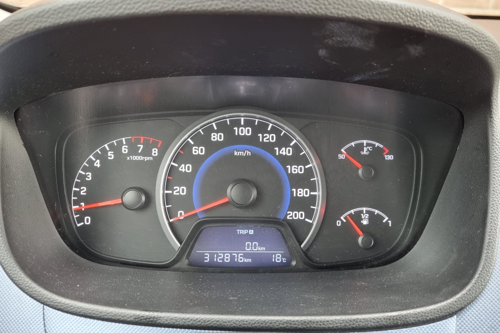 Hyundai i10 1.0i i-Motion Comfort Plus Dealer onderhouden, C, Voorwielaandrijving, Stof, Gebruikt, Start-stop-systeem