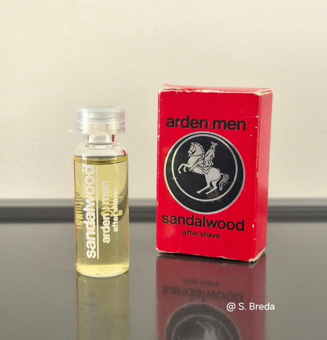 Elizabeth Arden men - Sandalwood - miniatuur met doosje, Ophalen of Verzenden, Miniatuur, Gevuld